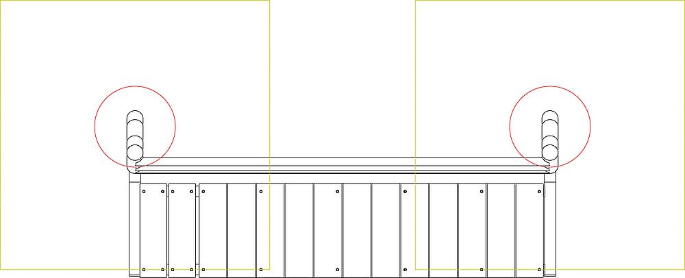 Zwei markierte Säulen auf einer Holzbrüstung – architektonische Detailzeichnung.